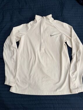 Women’s Nike White Half-Zip Long Sleeve Pullover